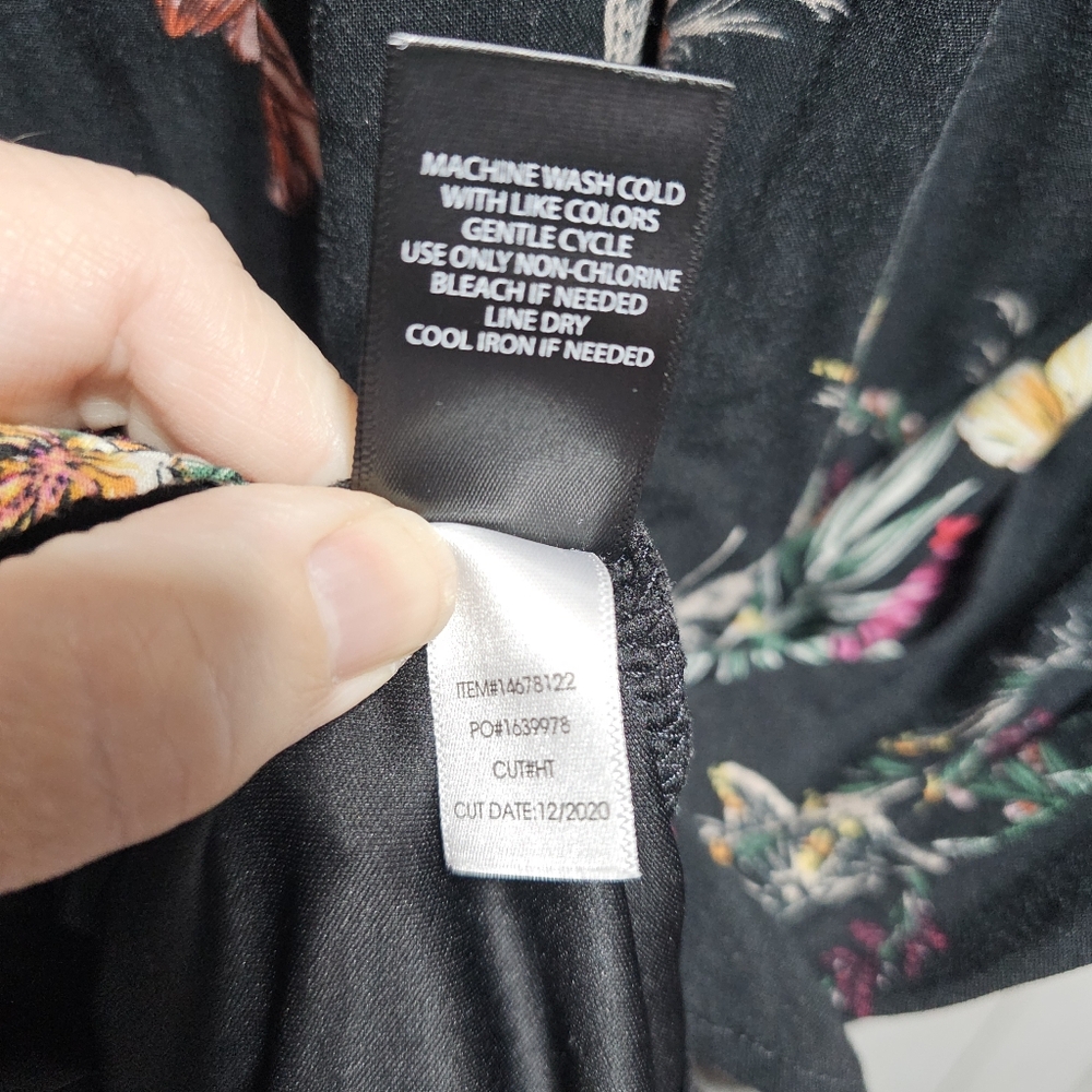 Torrid Women's Black Floral Midi Challis Floral Smocked Tiered Dress Size 4X. - Picture 10 of 12